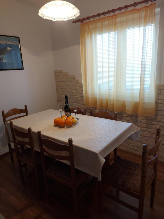 Apartmani Tatjana Okrug Gornji Eksteriør billede